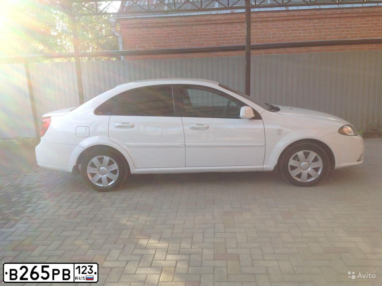 Фото автомобиля DAEWOO GENTRA, 2014 — госномер В265РВ123. Цвет: БЕЛЫЙ