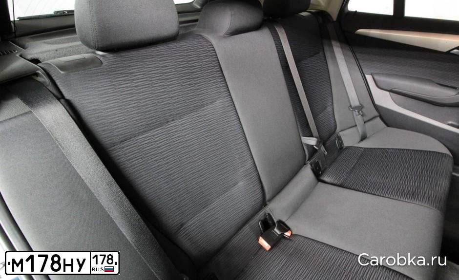 Фото автомобиля SATURN VUE, 2004 — госномер М178НУ178. Цвет: ЧЕРНЫЙ