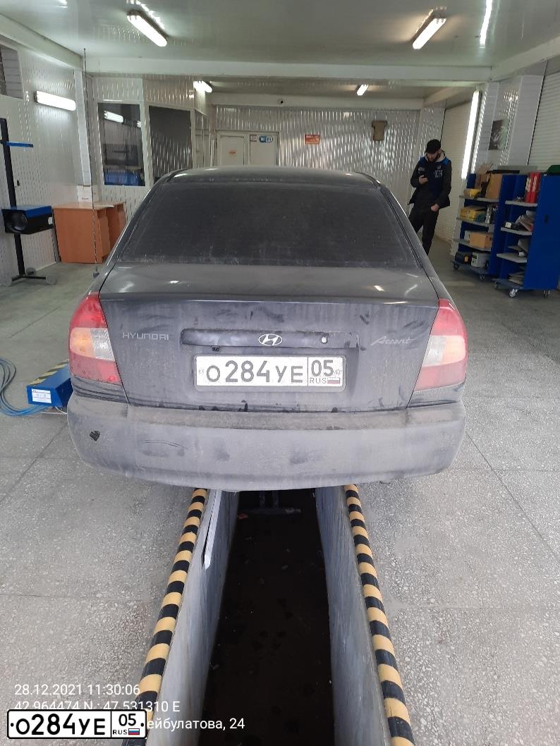 Фото автомобиля TAGAZ ACCENT, 2007 — госномер О284УЕ05. Цвет: ЧЕРНЫЙ