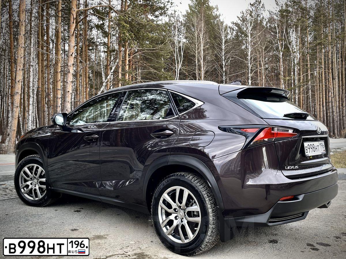 Фото автомобиля LEXUS NX, 2015 — госномер Н435ОТ196. Цвет: Коричневый