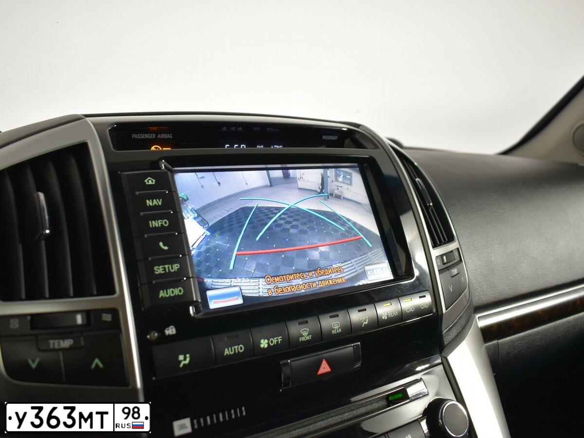 Фото автомобиля NISSAN PATROL, 2014 — госномер К175ЕМ53. Цвет: ЧЕРНЫЙ