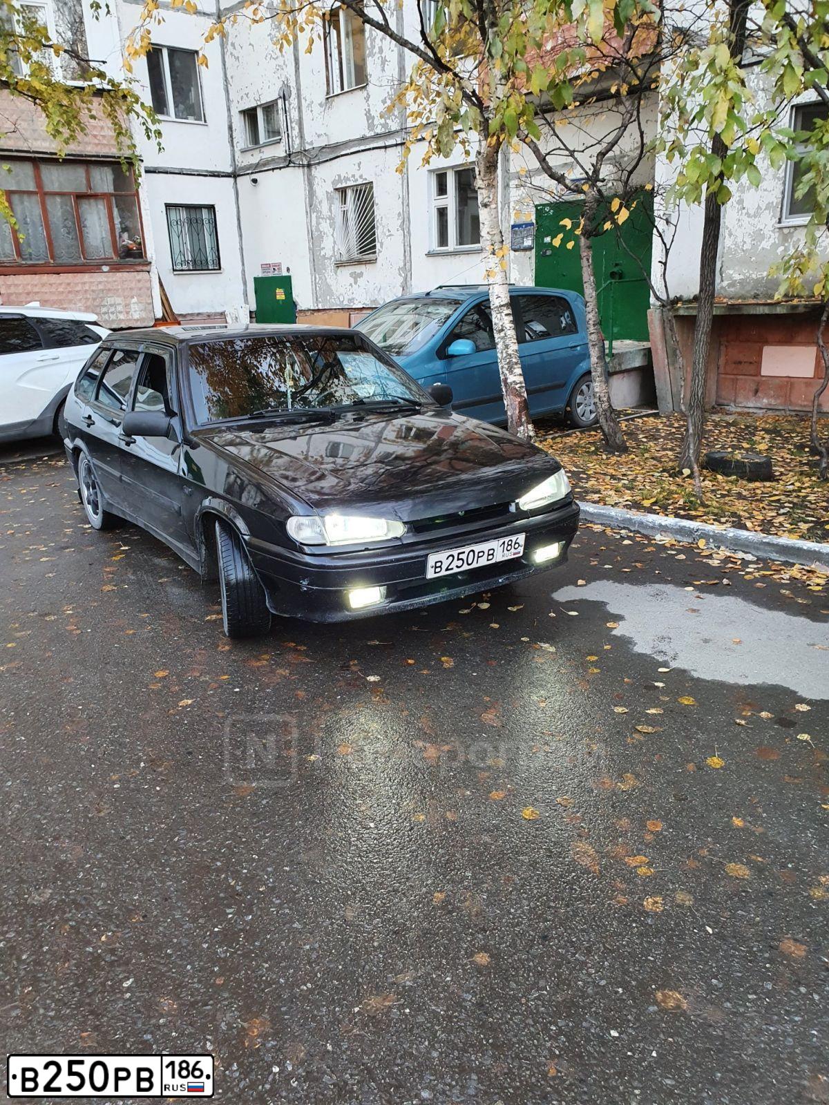 Фото автомобиля LADA 2114 SAMARA, 2012 — госномер В250РВ186. Цвет: ЧЕРНЫЙ