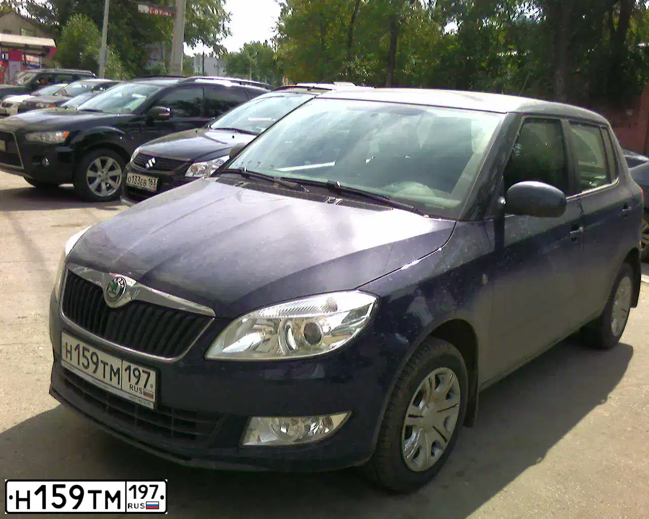 Фото автомобиля SKODA FABIA, 2012 — госномер В192ОК198. Цвет: СИНИЙ ТЕМНЫЙ