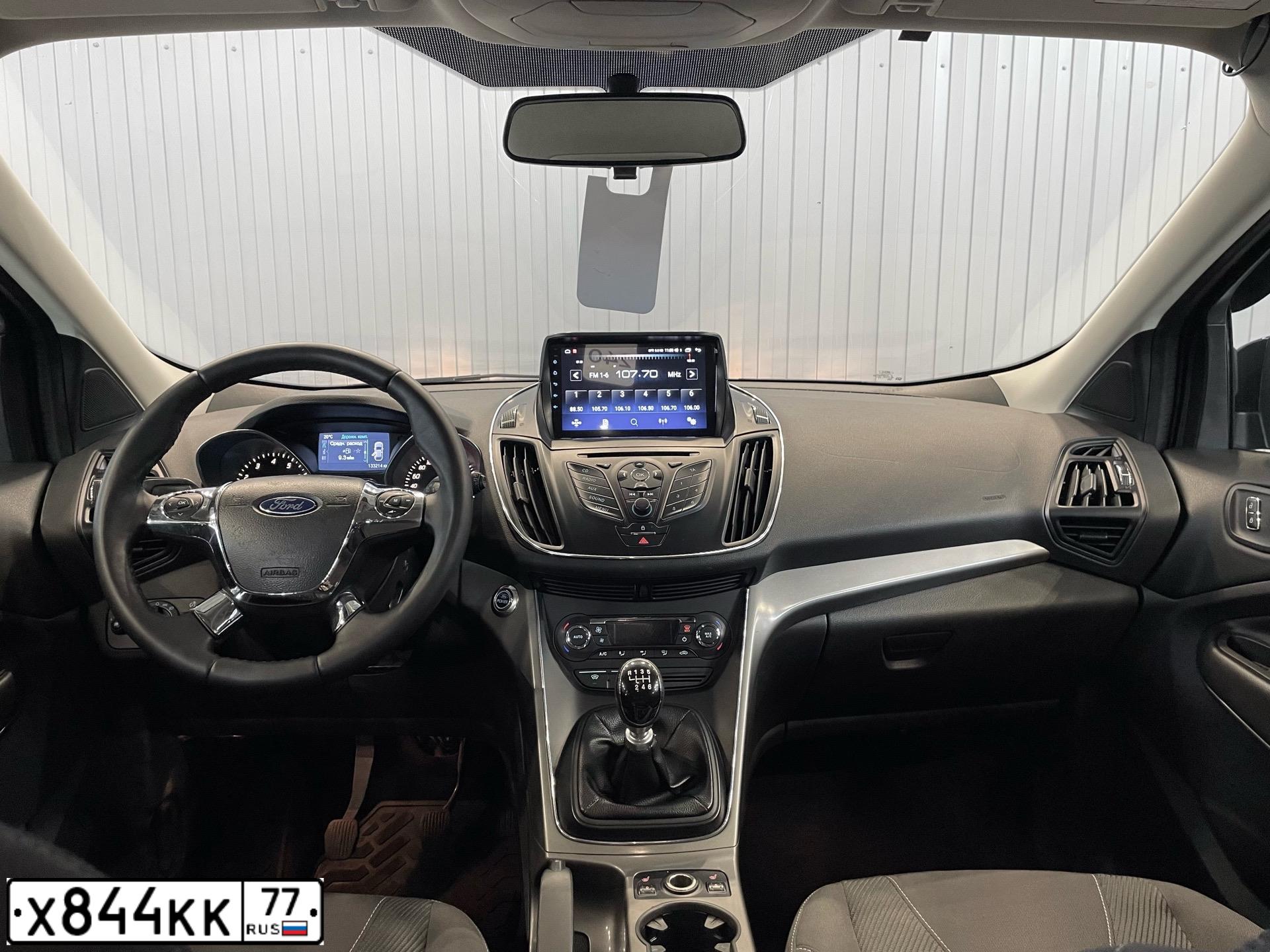 Фото автомобиля FORD KUGA, 2013 — госномер Е253РТ126. Цвет: ЧЕРНЫЙ