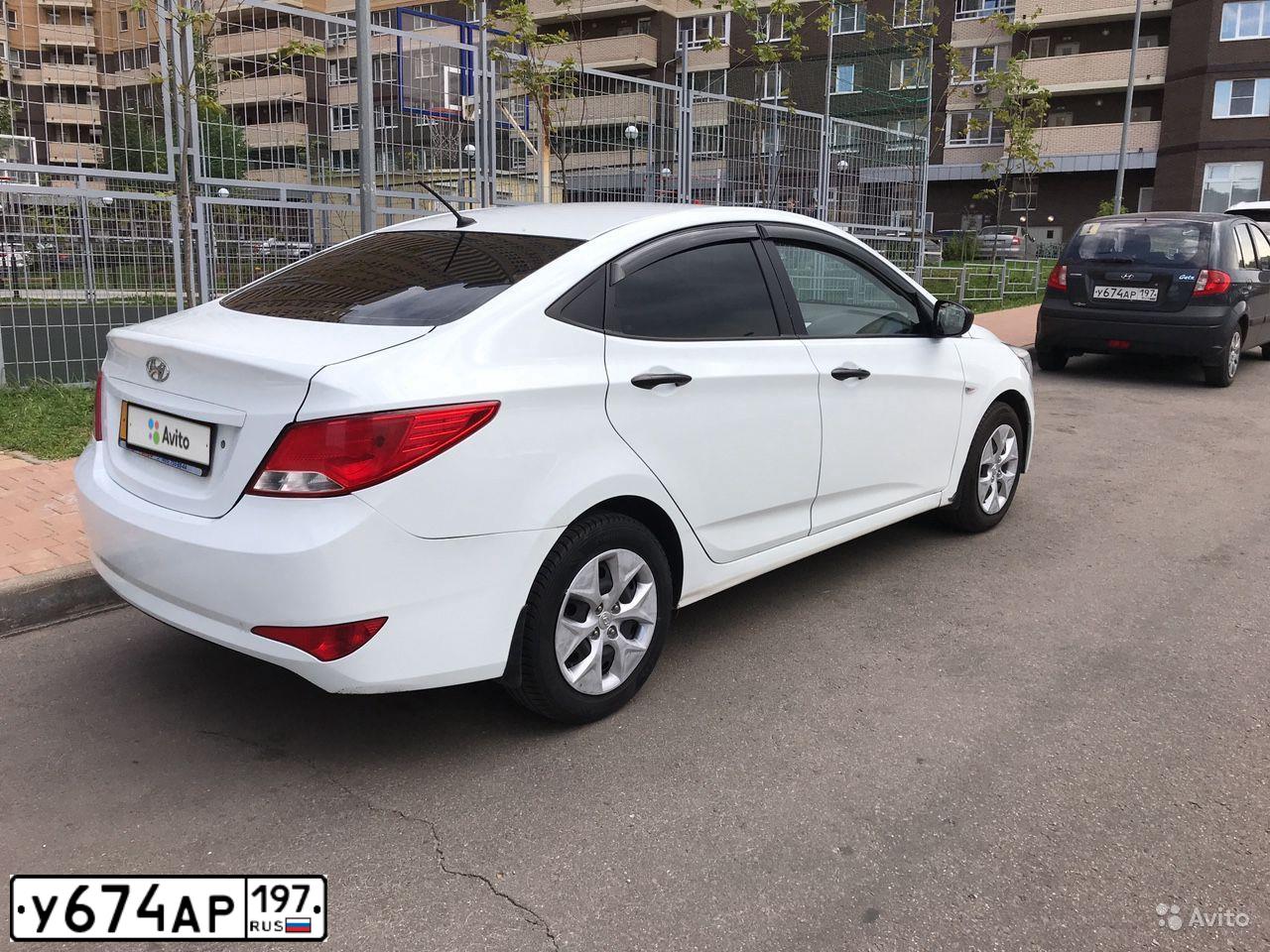 Фото автомобиля RENAULT LOGAN, 2010 — госномер М018ТС13. Цвет: синий