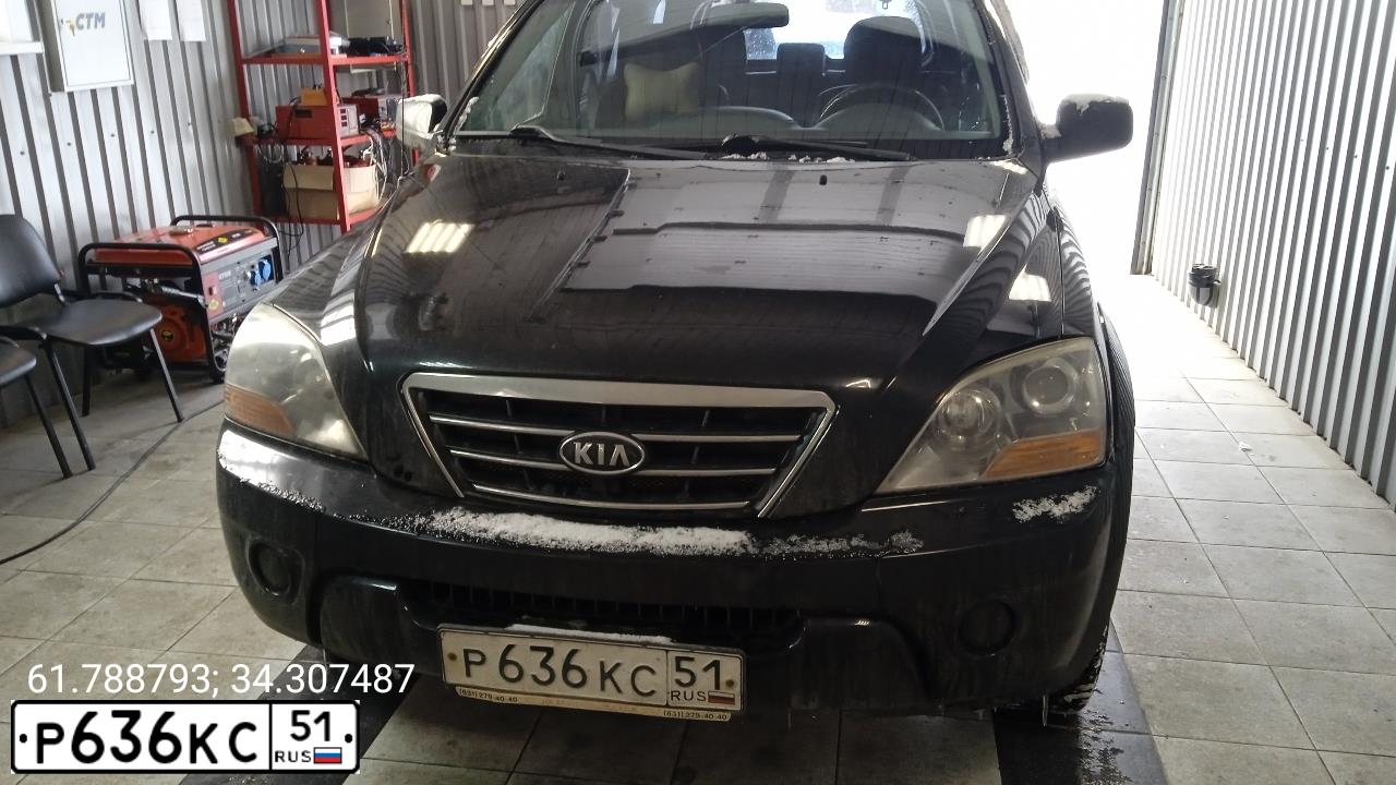 Фото автомобиля KIA SORENTO, 2008 — госномер В005ВХ152. Цвет: ЧЕРНЫЙ