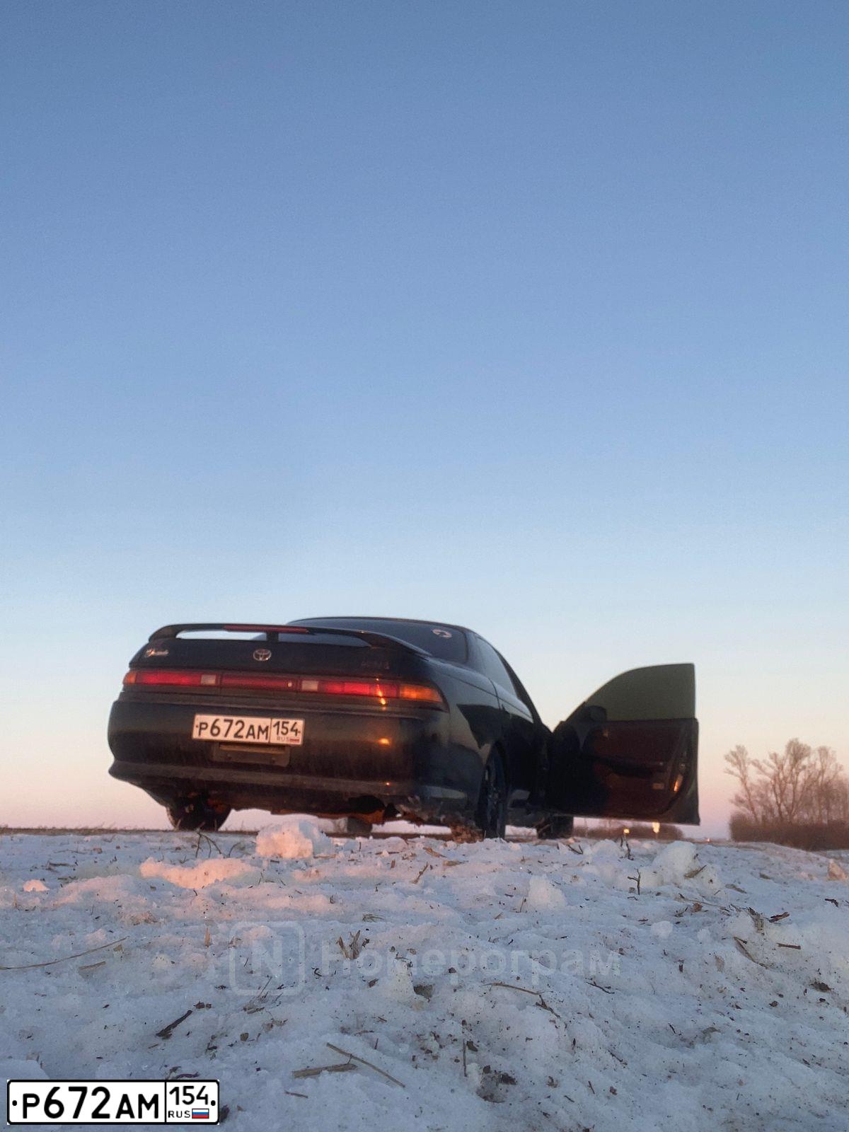 Фото автомобиля TOYOTA MARK II, 1994 — госномер Р672АМ154