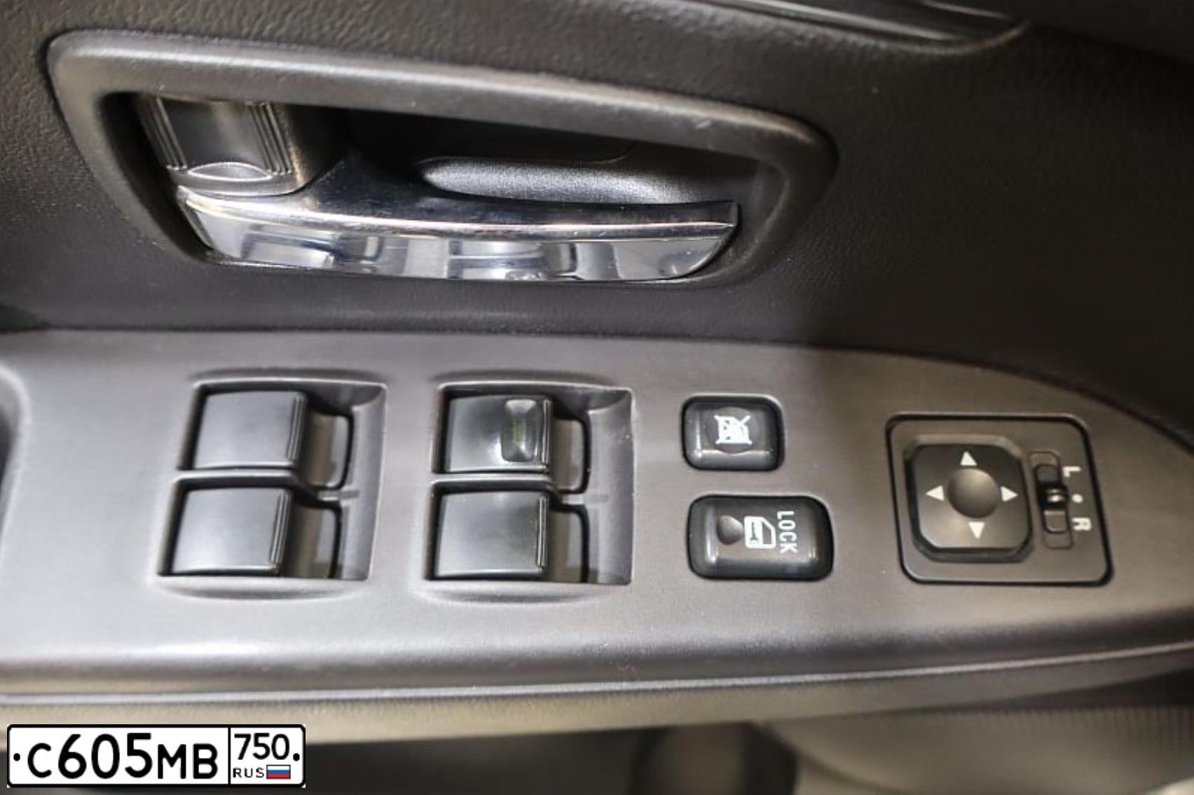 Фото автомобиля MITSUBISHI ASX, 2014 — госномер С605МВ750. Цвет: Серебристый