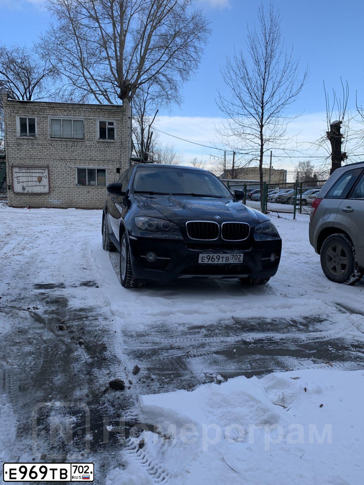 Фото автомобиля BMW X6, 2010 — госномер В474АХ774. Цвет: ЧЕРНЫЙ