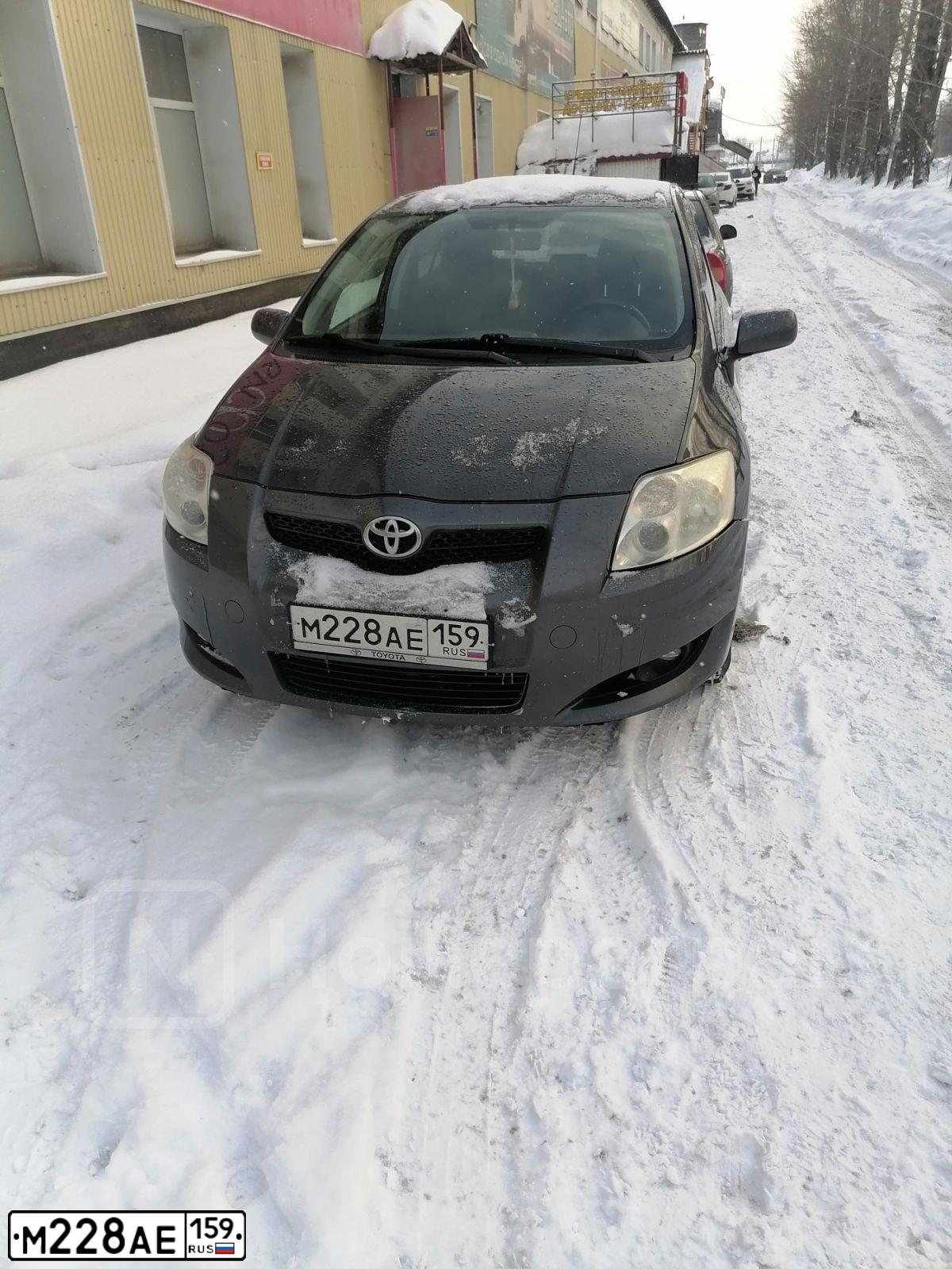 Фото автомобиля TOYOTA AURIS, 2008 — госномер М228АЕ159. Цвет: ТЕМНО-СЕРЫЙ