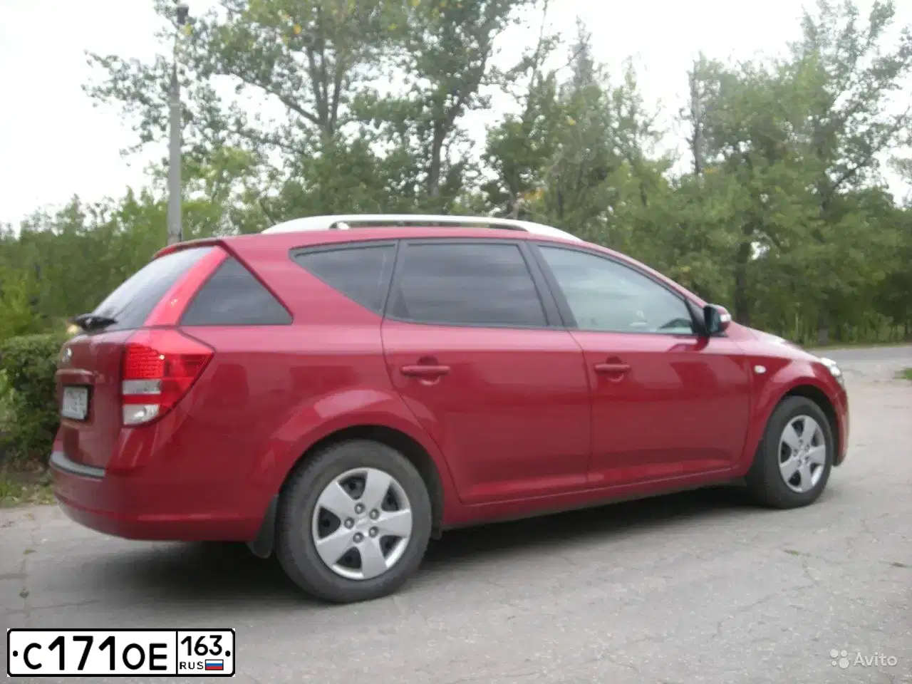 Фото автомобиля KIA CEE'D, 2012 — госномер Н422СР73. Цвет: КРАСНЫЙ