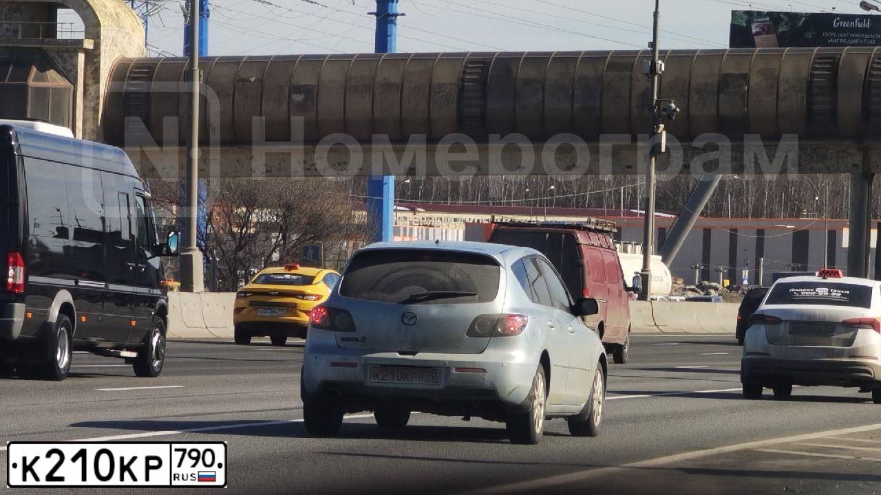 Фото автомобиля MAZDA 3, 2008 — госномер К210КР790. Цвет: СЕРЫЙ