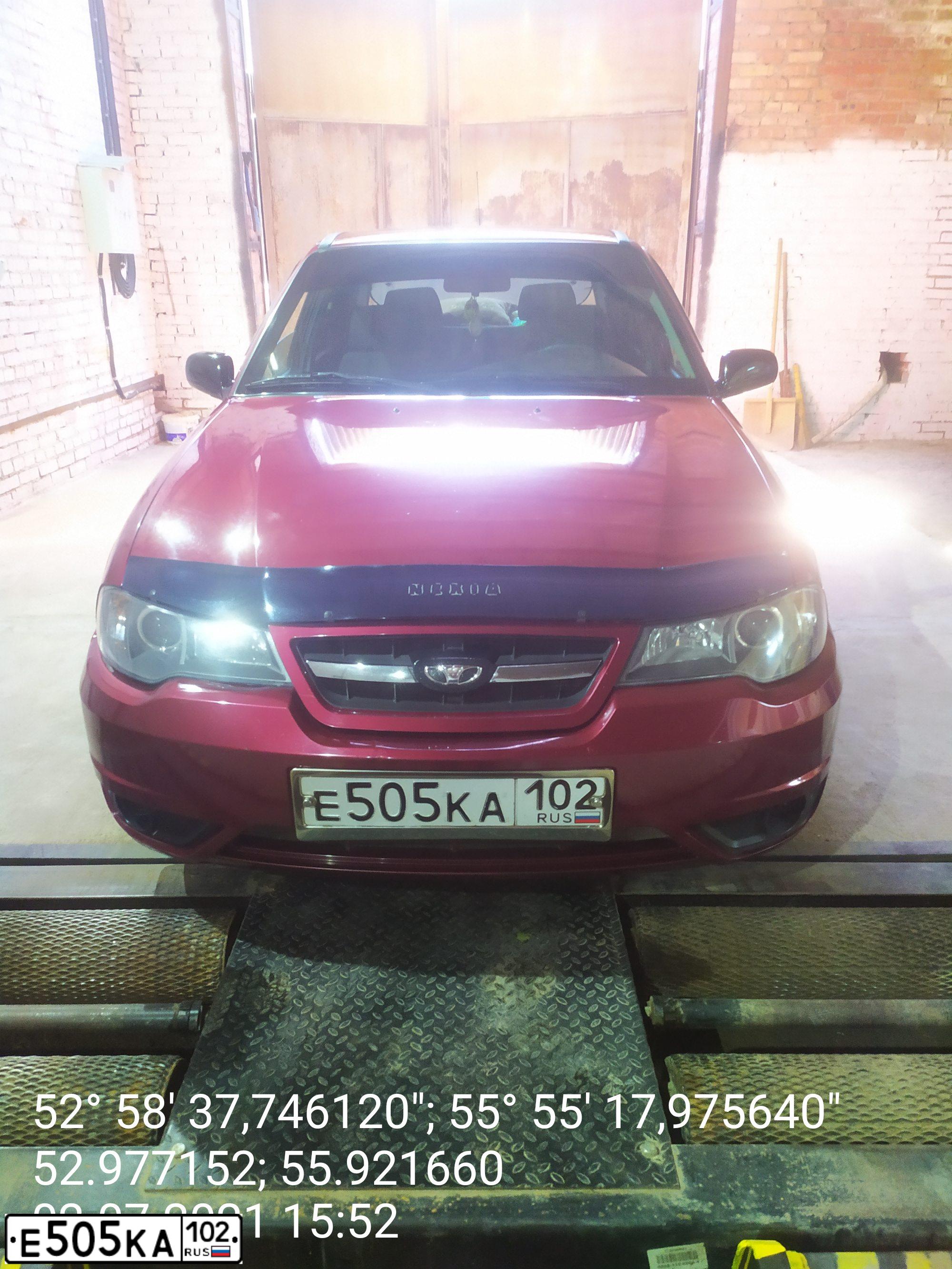 Фото автомобиля LADA 2170 PRIORA, 2008 — госномер Е505КА102. Цвет: Темно-зеленый