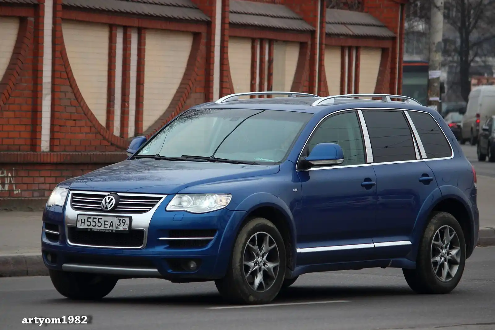 Фото автомобиля AUDI Q5, 2013 — госномер Н555ЕА39. Цвет: КОРИЧНЕВЫЙ