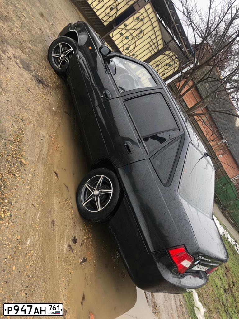 Фото автомобиля DAEWOO NEXIA, 2010 — госномер Е282УЕ193. Цвет: КОРАЛЛОВО-ЧЕРНЫЙ