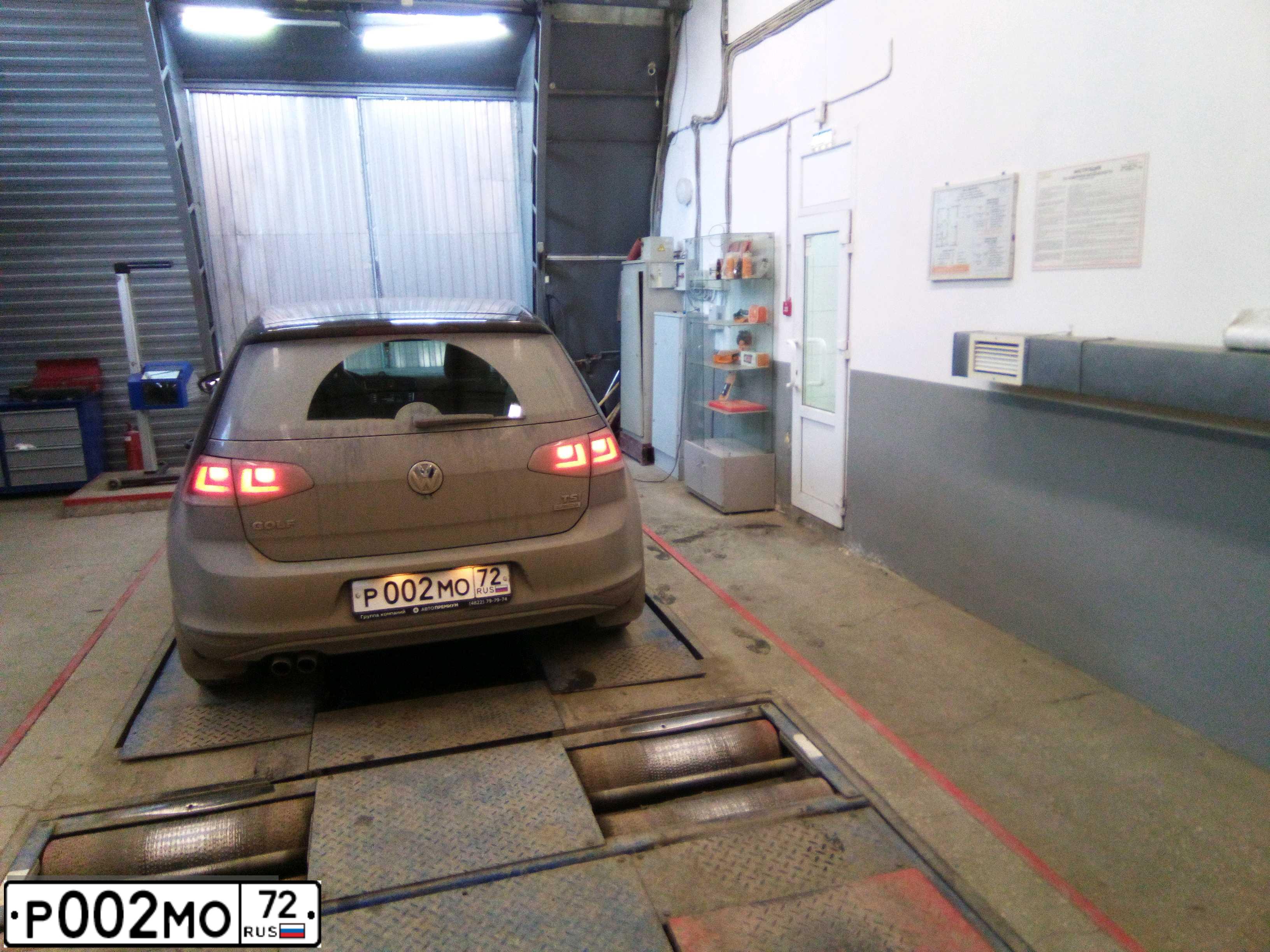 Фото автомобиля AUDI A4, 2010 — госномер Н009АЕ790. Цвет: ЧЕРНЫЙ