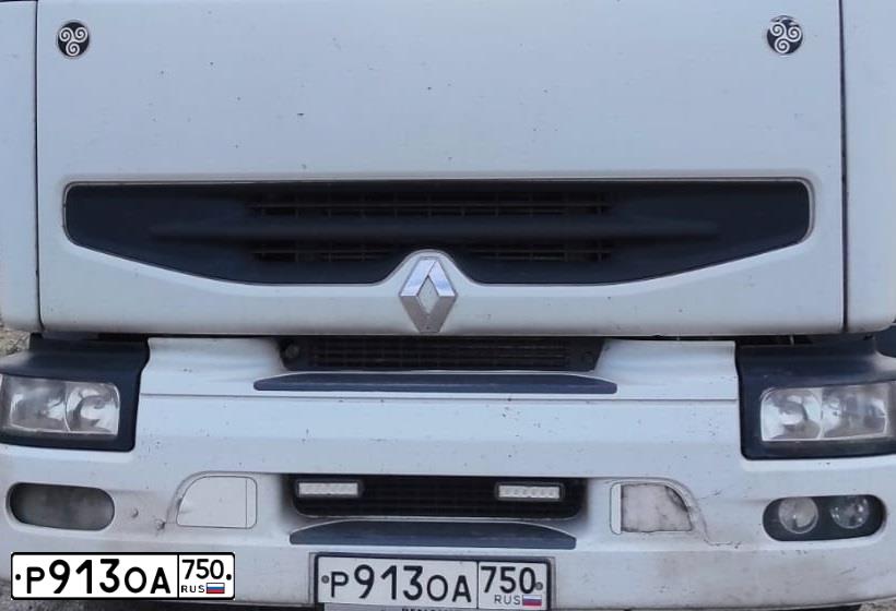 Фото автомобиля RENAULT PREMIUM, 2002 — госномер Х815ЕЕ763. Цвет: Белый