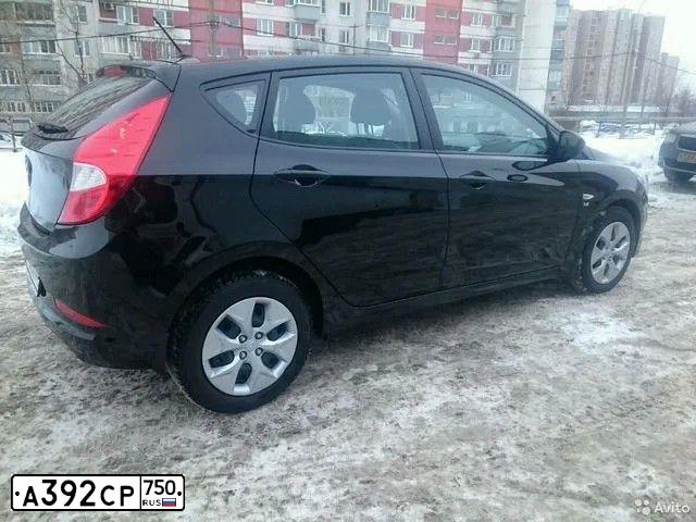 Фото автомобиля HYUNDAI SOLARIS, 2016 — госномер А392СР750. Цвет: ЧЕРНЫЙ