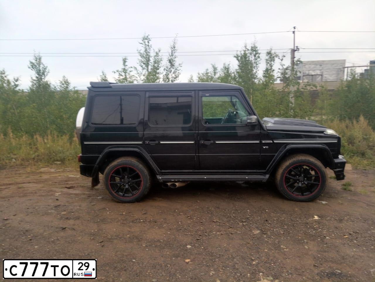 Фото автомобиля MERCEDES G-KLASSE, 2004 — госномер С777ТО29. Цвет: ЧЕРНЫЙ