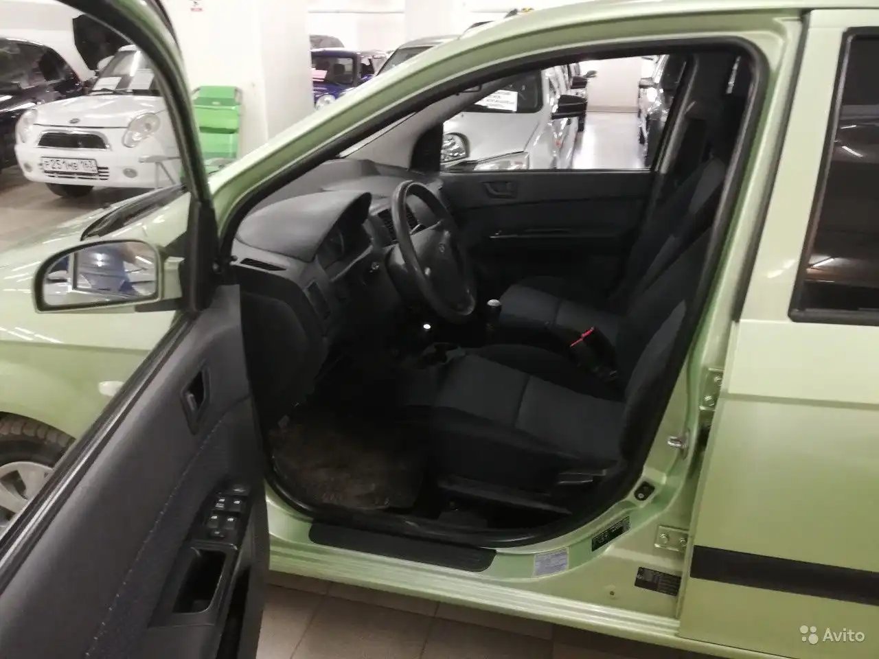 Фото автомобиля LADA 2190 GRANTA, 2014 — госномер В770ХУ123. Цвет: СЕРЕБРИСТЫЙ