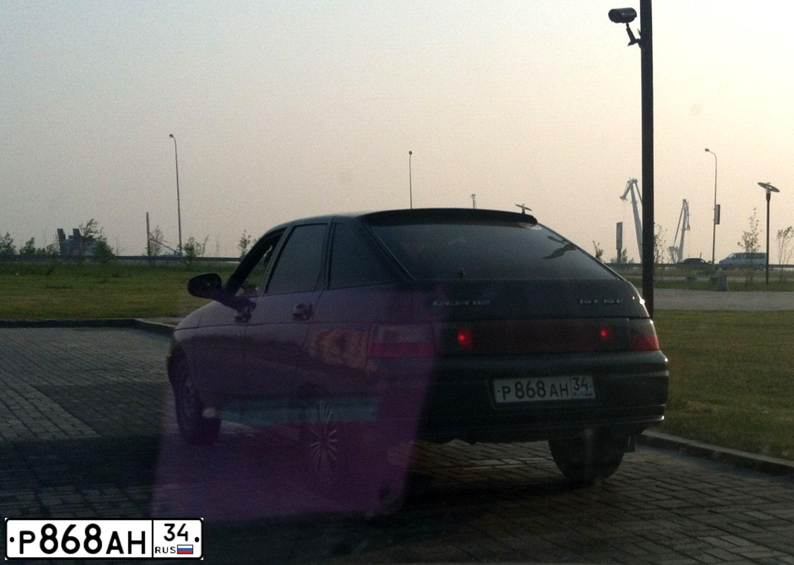 Фото автомобиля LADA 2112 LADA, 2007 — госномер М001УУ64. Цвет: Сине-Черный