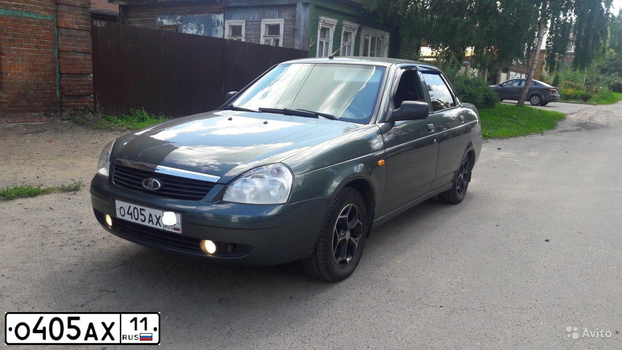 Фото автомобиля VOLKSWAGEN POLO, 2011 — госномер Т568ТР178. Цвет: СЕРЕБРИСТО-ЖЕЛТЫЙ