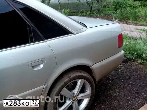 Фото автомобиля AUDI A6, 1995 — госномер М544УО33. Цвет: БЕЛЫЙ (СЕРЕБРИСТЫЙ)