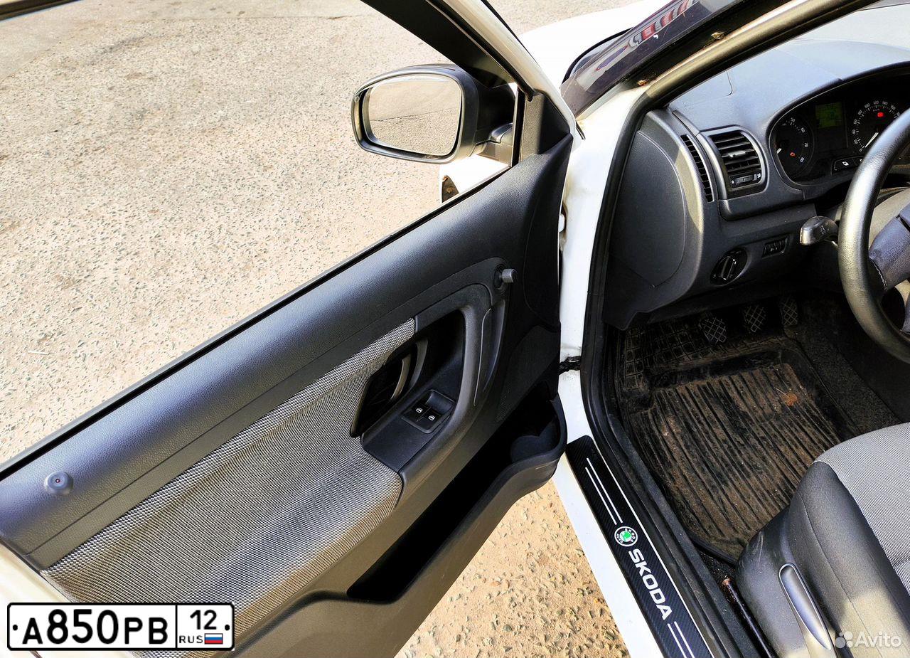 Фото автомобиля SKODA FABIA, 2010 — госномер А850РВ12. Цвет: Белый
