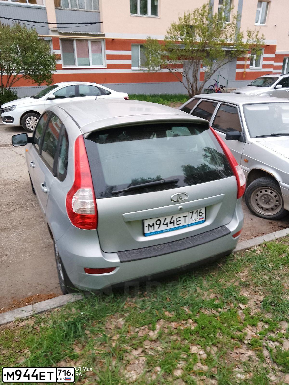 Фото автомобиля LADA 2192 KALINA, 2013 — госномер М944ЕТ716. Цвет: Серебристый