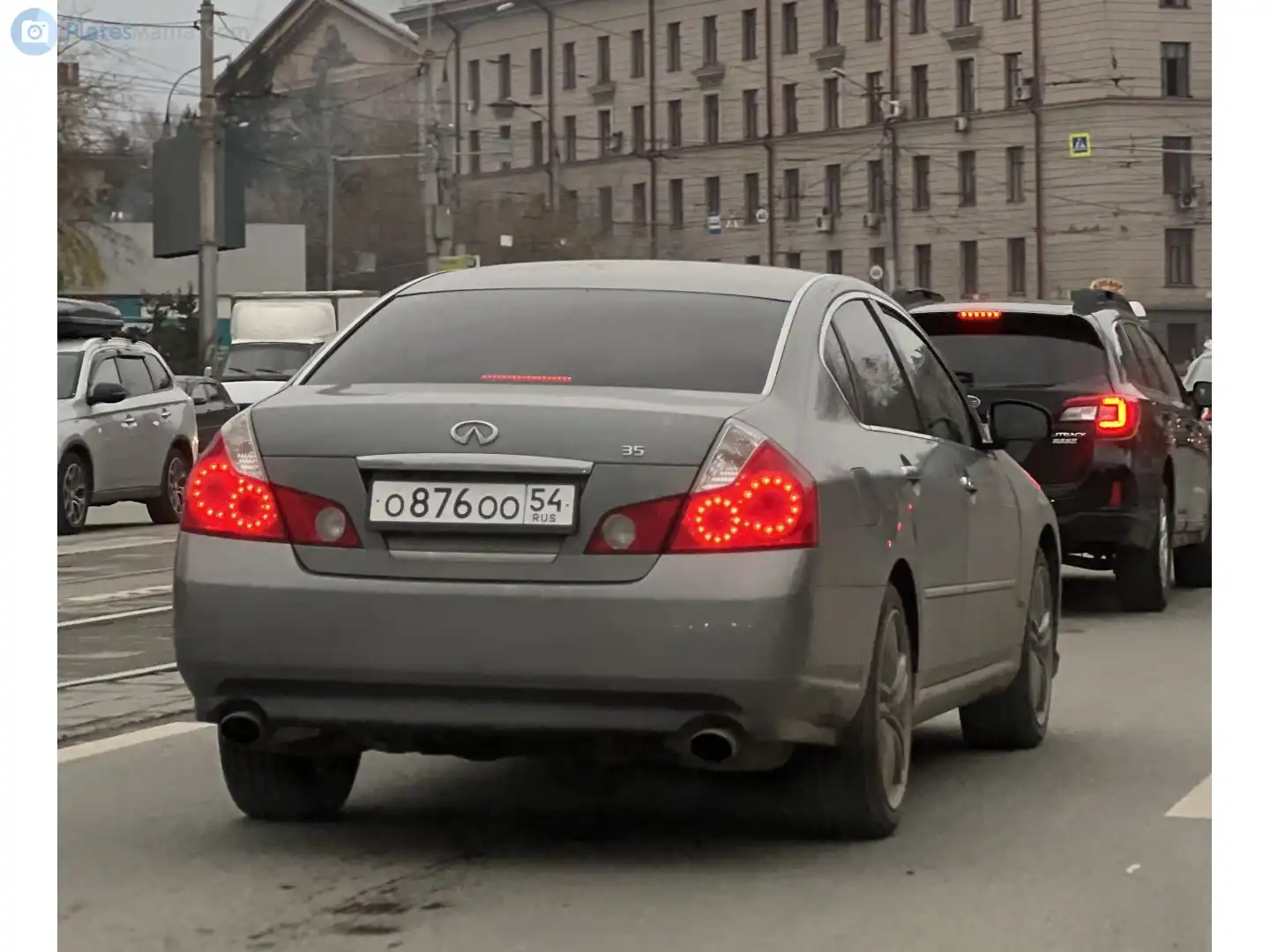 Фото автомобиля PORSCHE CAYENNE, 2005 — госномер О876ОО54. Цвет: ЧЕРНЫЙ