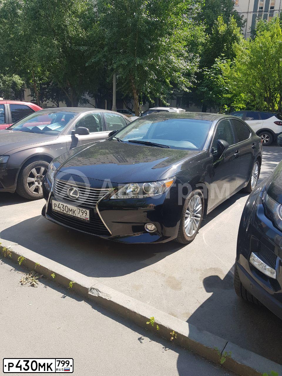 Фото автомобиля LEXUS ES, 2013 — госномер Р430МК799. Цвет: ЧЕРНЫЙ