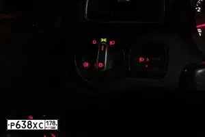 Фото автомобиля VOLKSWAGEN POLO, 2014 — госномер Н145НУ60. Цвет: Белый
