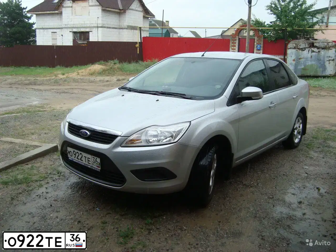 Фото автомобиля FORD FOCUS, 2008 — госномер О922ТЕ36. Цвет: СЕРЕБРИСТЫЙ
