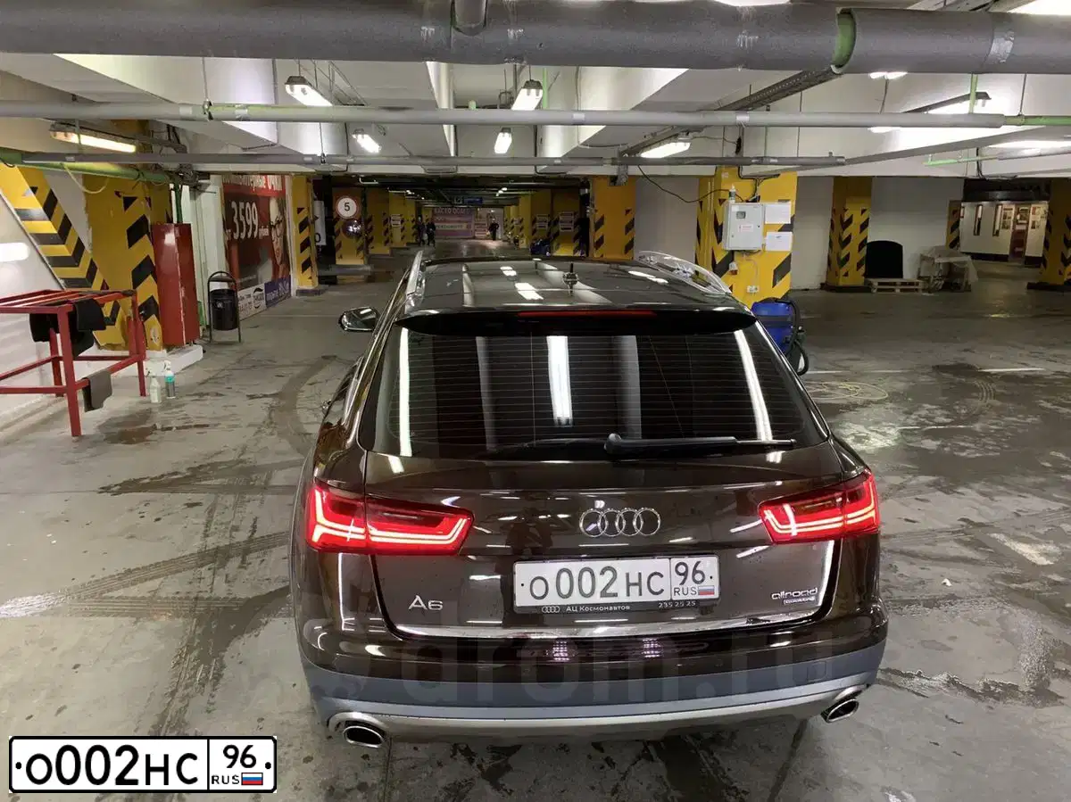 Фото автомобиля AUDI A6, 2015 — госномер О002НС96. Цвет: ФИОЛЕТОВЫЙ
