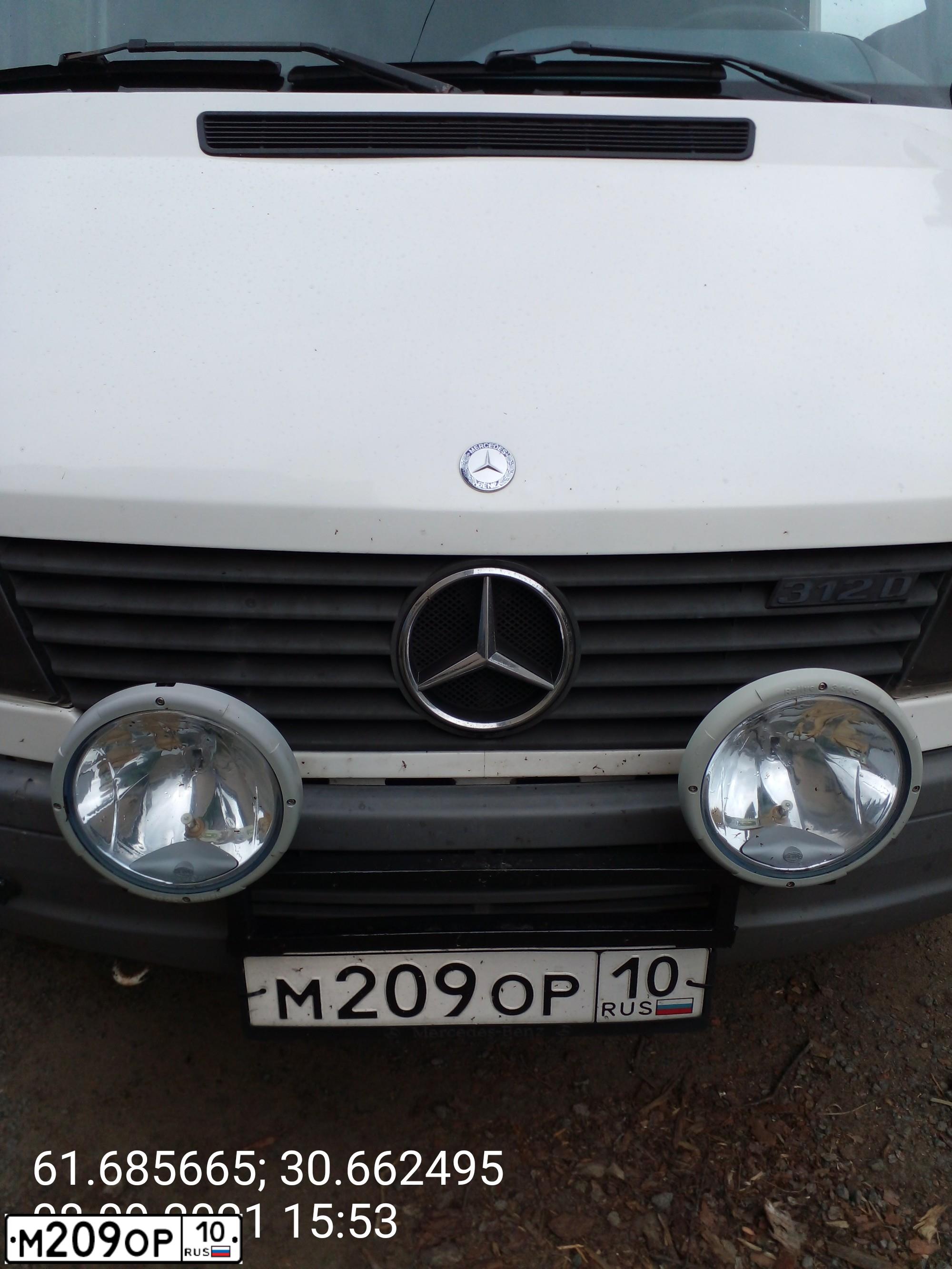 Фото автомобиля MERCEDES SPRINTER, 1995 — госномер М209ОР10. Цвет: БЕЛЫЙ