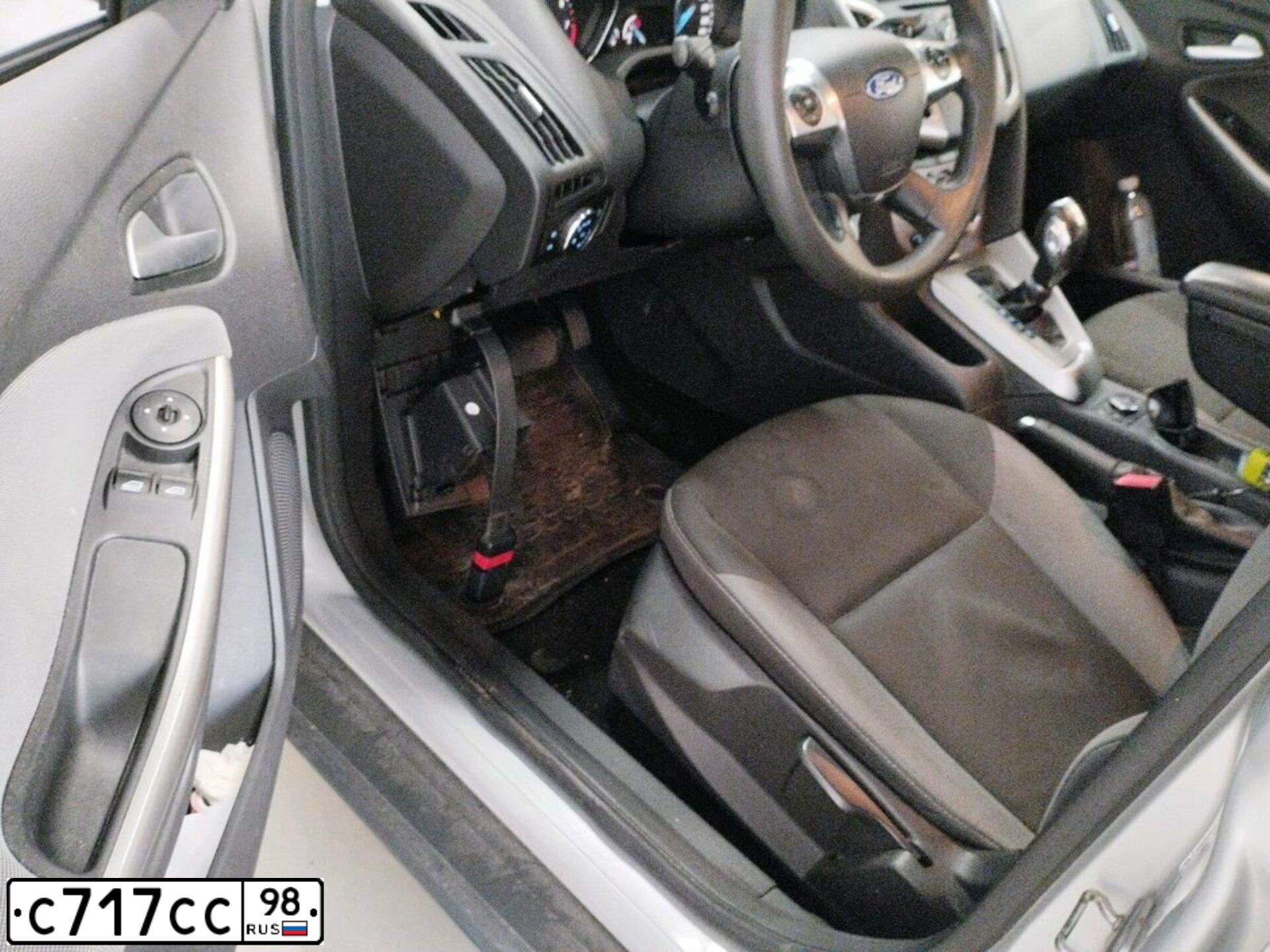 Фото автомобиля BMW 650, 2012 — госномер О059ЕС550. Цвет: Белый