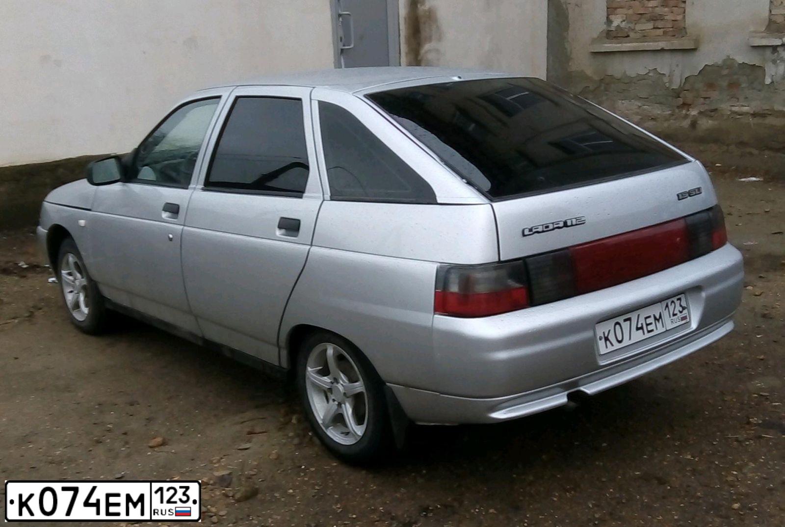 Фото автомобиля LADA 2112, 2003 — госномер Т396ОТ761