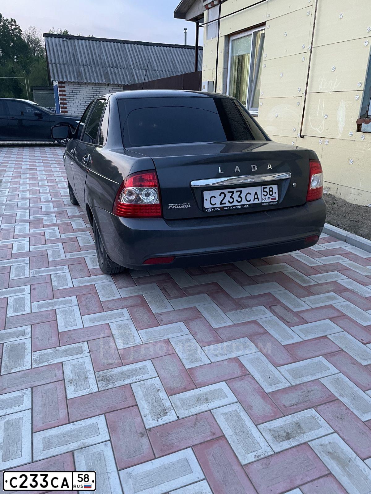 Фото автомобиля LADA 2170 PRIORA, 2013 — госномер С233СА58. Цвет: серебристо-темно-серый