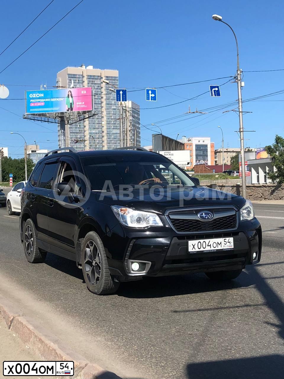 Фото автомобиля LANDROVER RANGE ROVER, 2004 — госномер Х004ОМ54. Цвет: ЧЕРНЫЙ