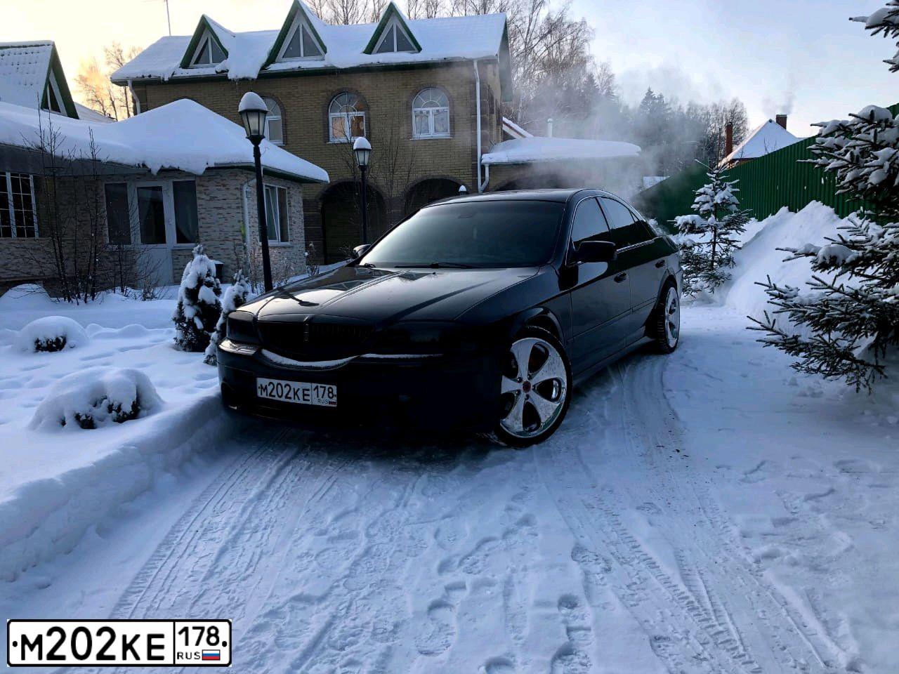 Фото автомобиля LINCOLN LS, 2002 — госномер М202КЕ178. Цвет: ЧЕРНЫЙ