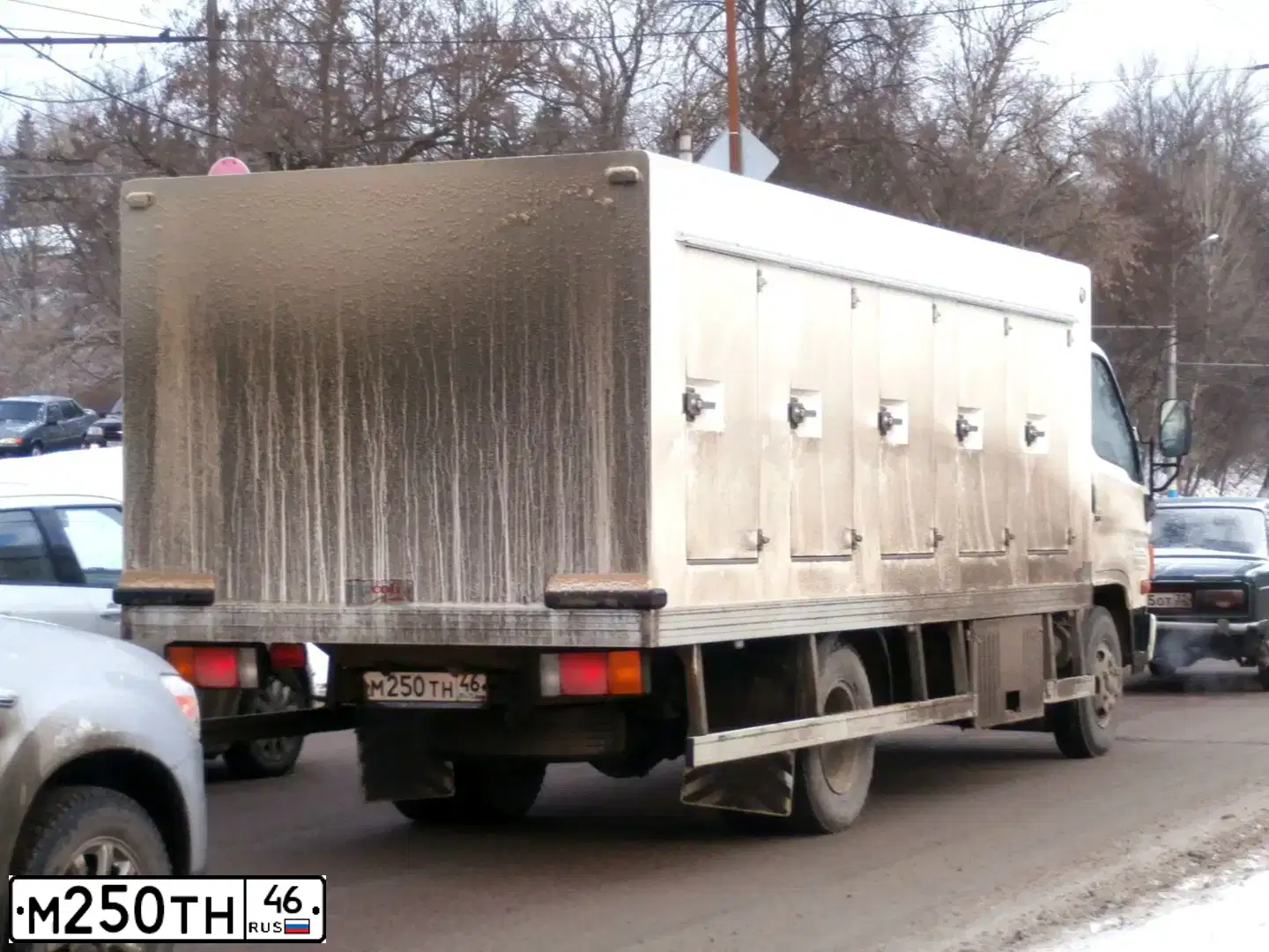 Фото автомобиля HYUNDAI HD-SERIE, 2012 — госномер М250ТН46. Цвет: Белый