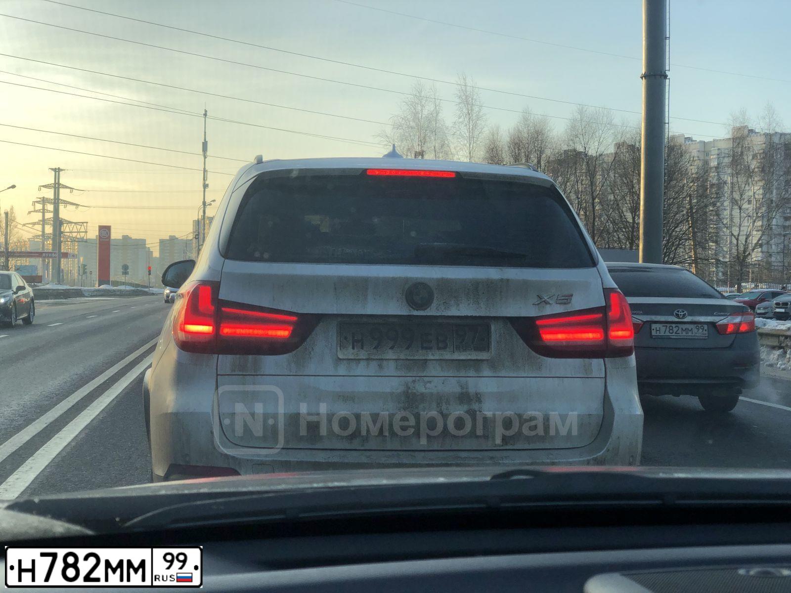 Фото автомобиля TOYOTA CAMRY, 2012 — госномер Н782ММ99. Цвет: СЕРЫЙ МЕТАЛЛИК