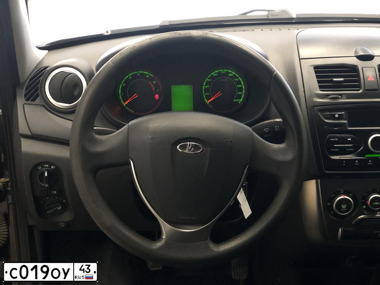 Фото автомобиля LADA 2192 KALINA, 2015 — госномер В810СК43. Цвет: ЧЕРНЫЙ