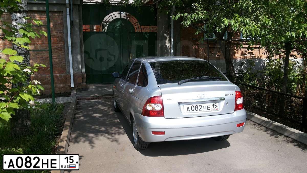 Фото автомобиля LADA 2172 PRIORA, 2009 — госномер М141ОН26. Цвет: СВЕТЛО-СЕРЕБРИСТЫЙ МЕТАЛЛ