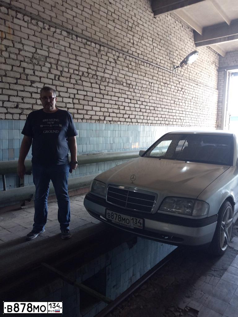 Фото автомобиля MERCEDES C-KLASSE, 1994 — госномер В878МО134. Цвет: СЕРЕБРИСТЫЙ
