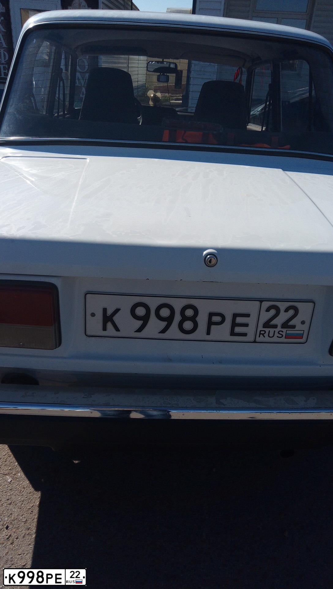 Фото автомобиля LADA 2107, 2008 — госномер Е357КВ122. Цвет: ЯРКО-БЕЛЫЙ