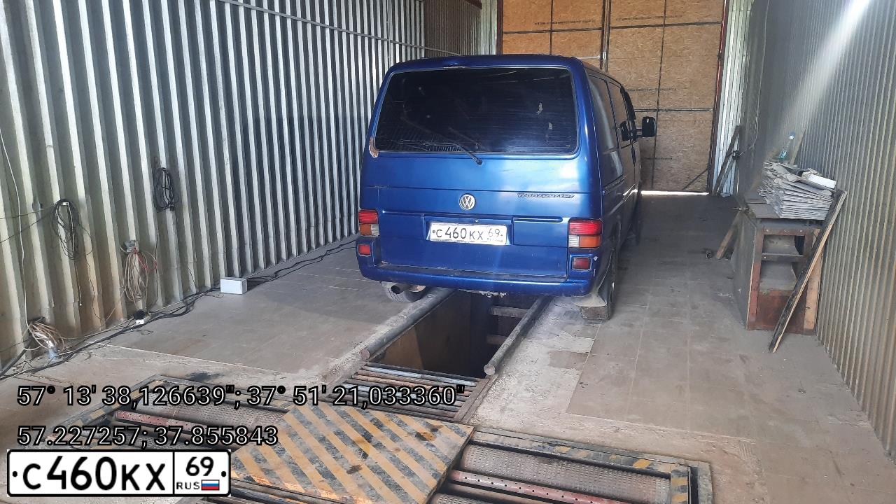 Фото автомобиля GAZ 3110 WOLGA, 2000 — госномер О528ВС69. Цвет: СИНЯЯ ПОЛНОЧЬ