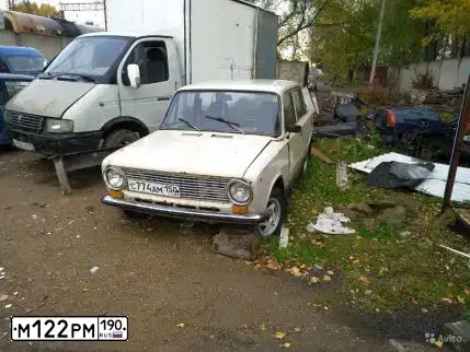 Фото автомобиля LADA 2112, 2008 — госномер М122РМ190. Цвет: ЗЕЛЕНЫЙ ТЕМНЫЙ