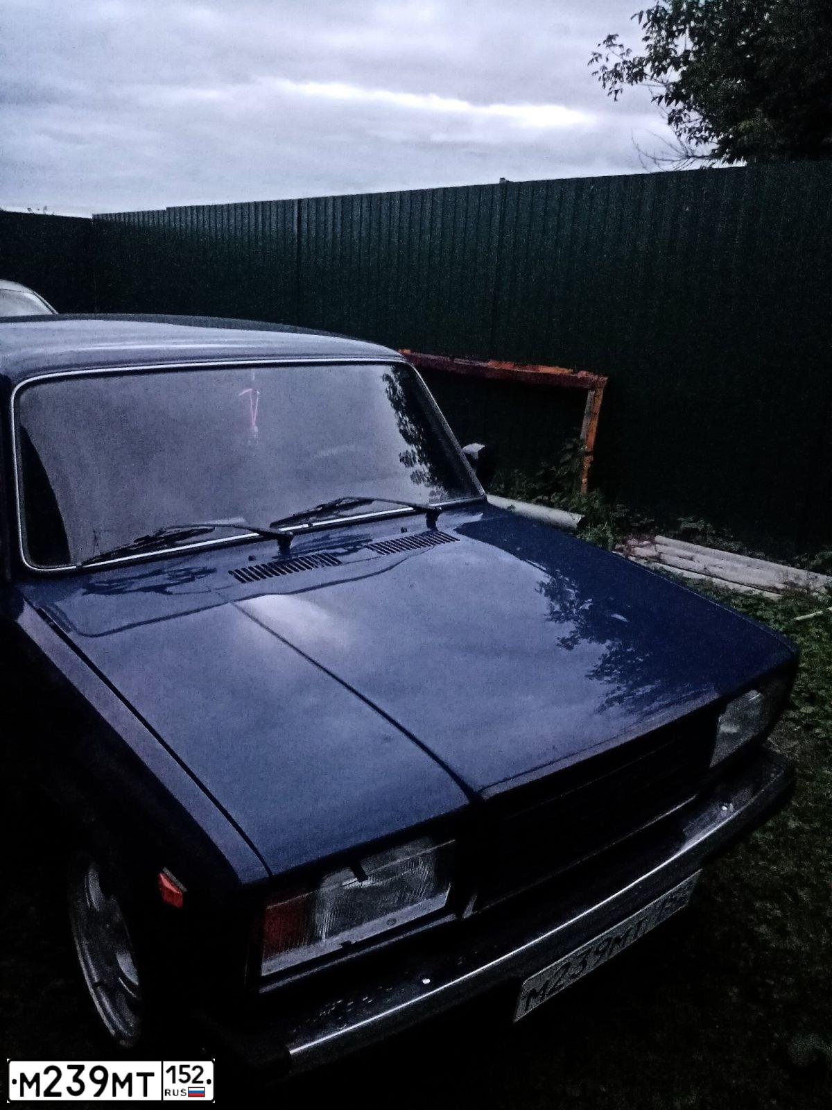 Фото автомобиля LADA 2107 LADA, 2007 — госномер М239МТ152. Цвет: ТЕМНО-СИНИЙ