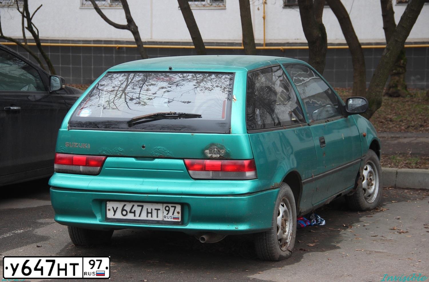 Фото автомобиля SUZUKI SWIFT, 1998 — госномер У647НТ97. Цвет: ЗЕЛЕНЫЙ